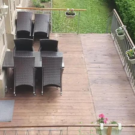Park Ferienwohnung Mit Terrasse Apartment *