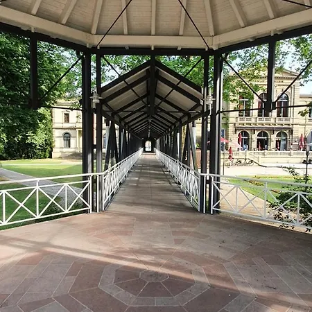 Park Ferienwohnung Mit Terrasse Apartment