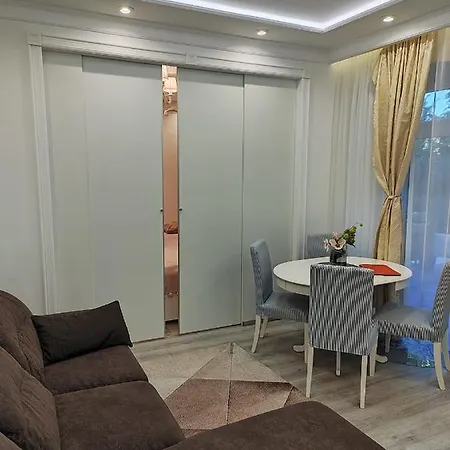 Park Ferienwohnung Mit Terrasse Bad Kissingen